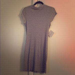 Juniors ribbed short sleeve dress